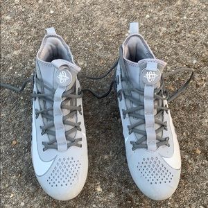 Grey hurache lacrosse cleats